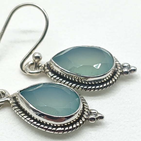 Vintage Sterling Silver Faceted Aqua Chalcedony Dangle Earrings - Picture 13 of 15